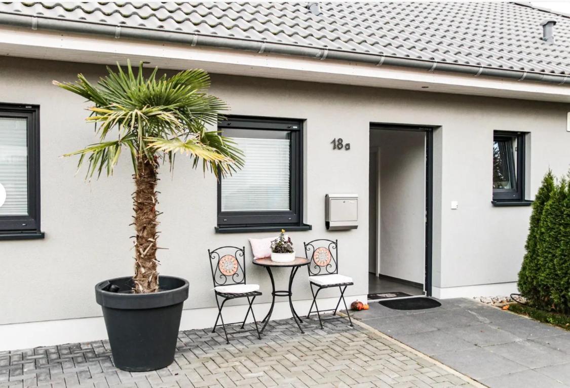 Grosszuegige Unterkunft Mit Terrasse Oberbrechen Exteriör bild