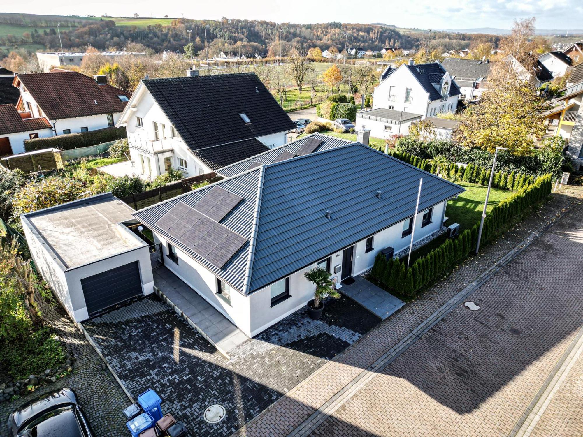 Grosszuegige Unterkunft Mit Terrasse Oberbrechen Exteriör bild